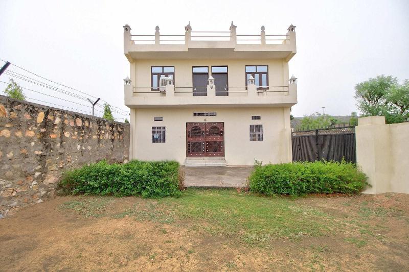 Spot On 40724 Kukas Guest House image