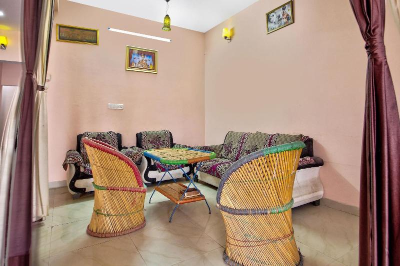 Spot On 40724 Kukas Guest House image