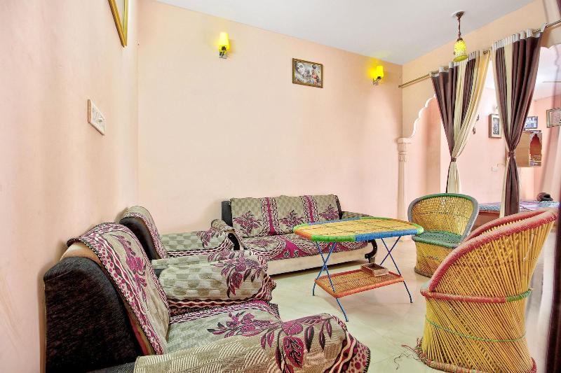 Spot On 40724 Kukas Guest House image