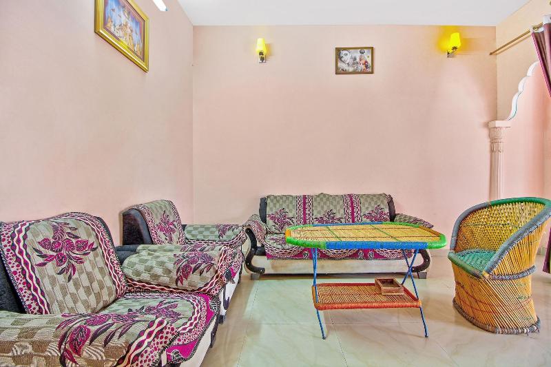 Spot On 40724 Kukas Guest House image