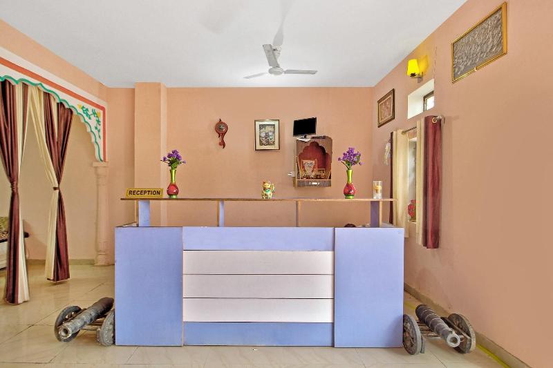 Spot On 40724 Kukas Guest House image