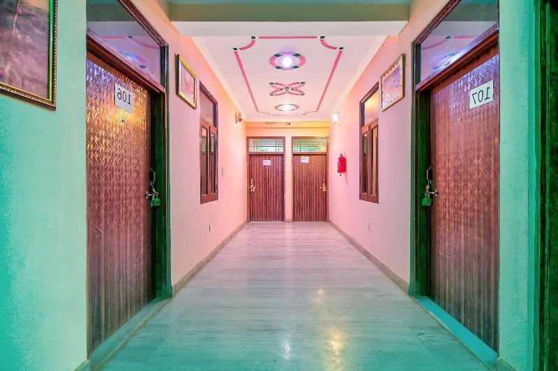 Spot On 40724 Kukas Guest House image