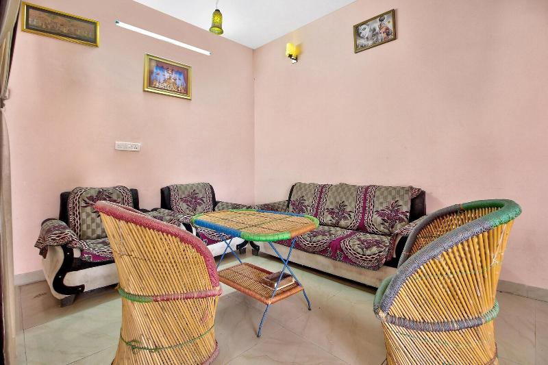 Spot On 40724 Kukas Guest House image