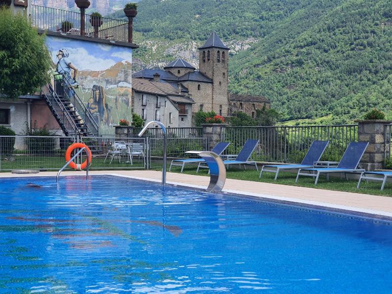 Hotel Villa De Torla image