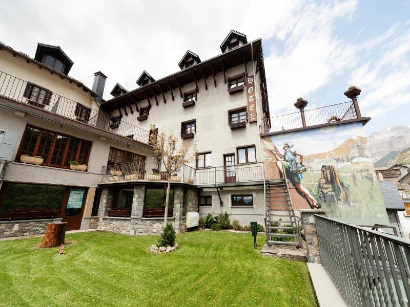 Hotel Villa De Torla image