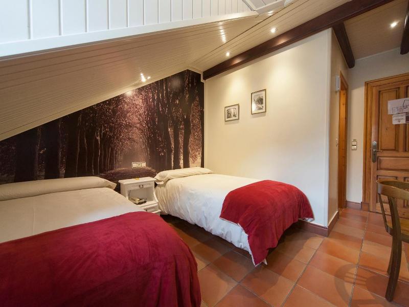 Hotel Villa De Torla image