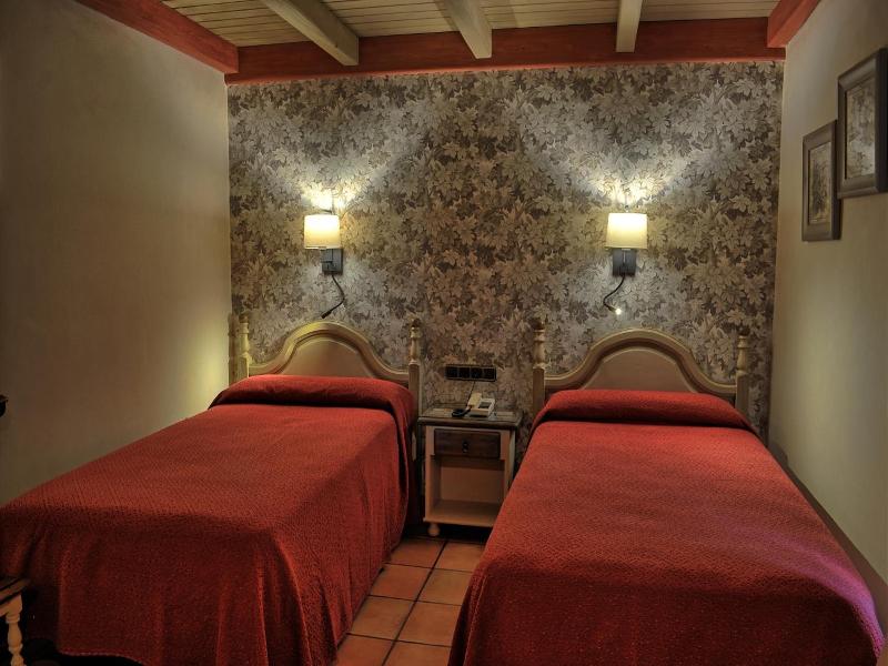 Hotel Villa De Torla image
