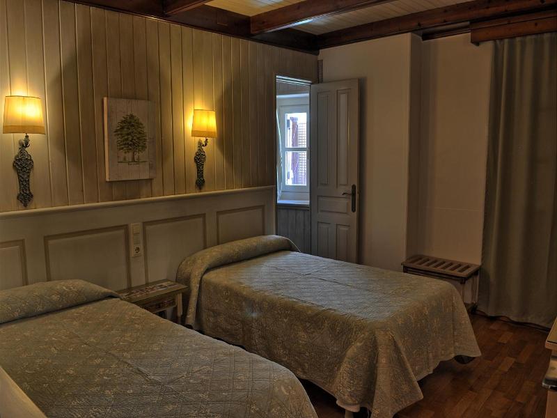 Hotel Villa De Torla image