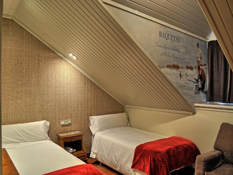 Hotel Villa De Torla image