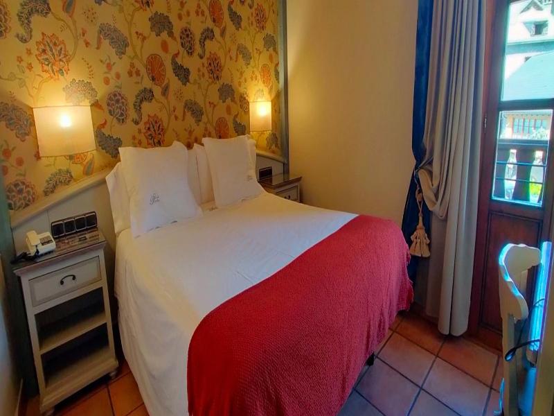 Hotel Villa De Torla image