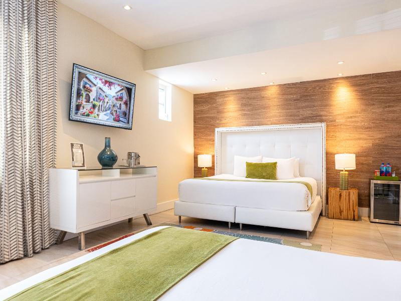Chesterfield Hotel & Suites image
