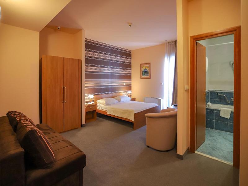 Hotel Neva image