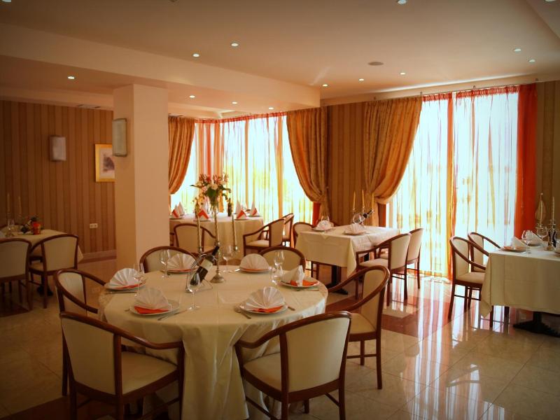 Hotel Neva image