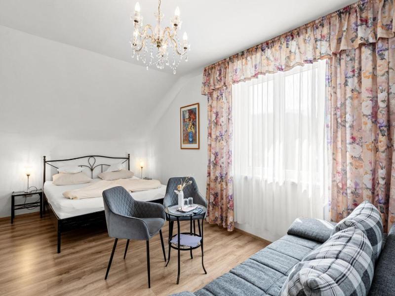 Hotel Nikolasch image
