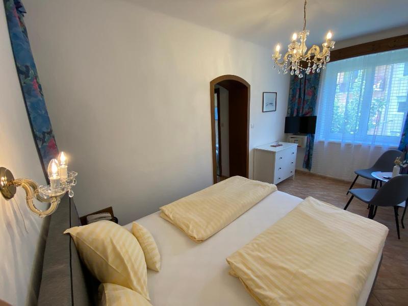 Hotel Nikolasch image
