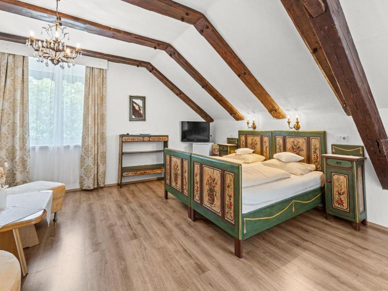 Hotel Nikolasch image
