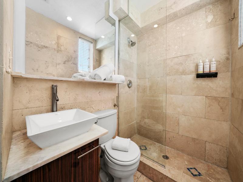 Whitelaw Hotel image