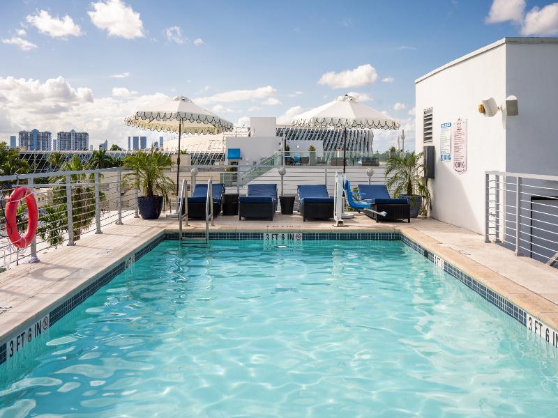 Riviera Suites South Beach image