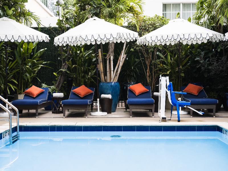 Riviera Suites South Beach image