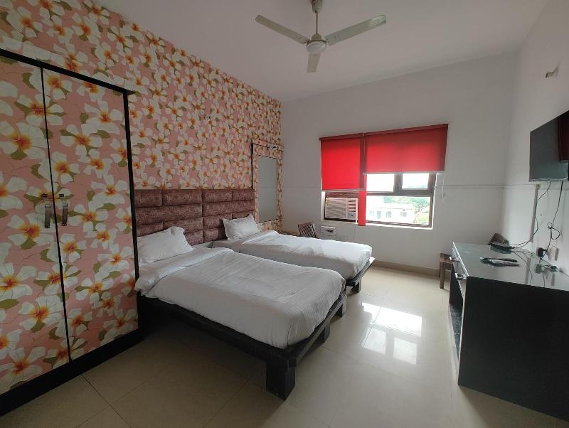 Apex Hotel image