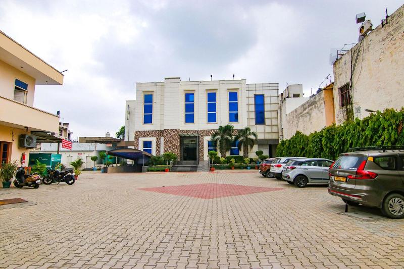Fabhotel Jalandhar Corporate Suites, Jalandhar