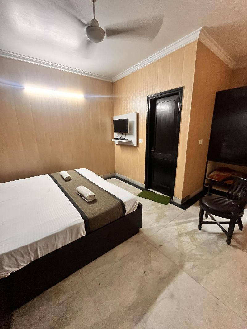 Hotel Grand Highway image