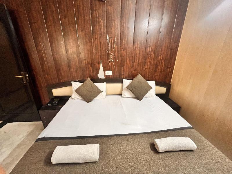 Hotel Grand Highway image