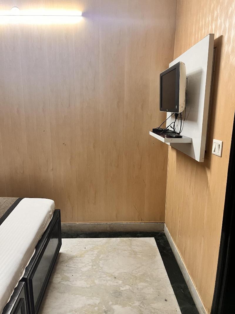Hotel Grand Highway image