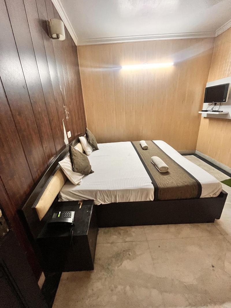 Hotel Grand Highway image