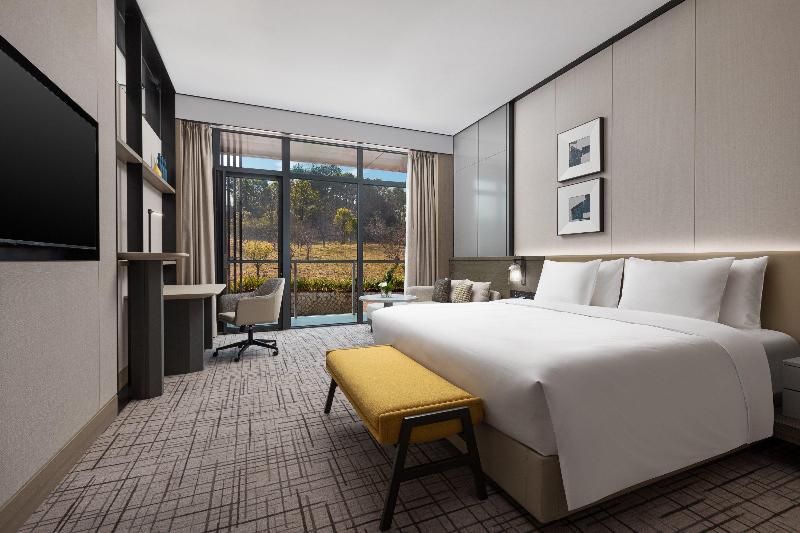 Crowne Plaza Quzhou.an IHG Hotel image