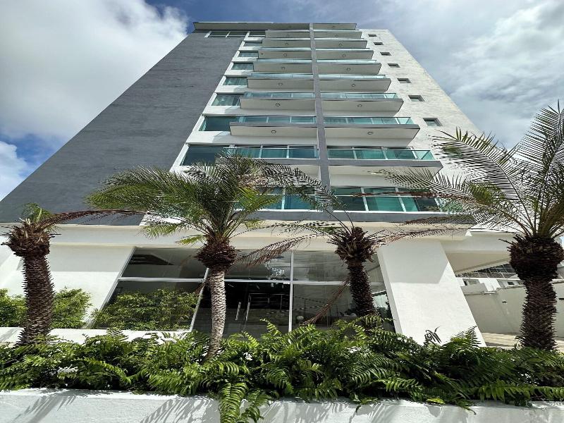 Central Suites Tower image