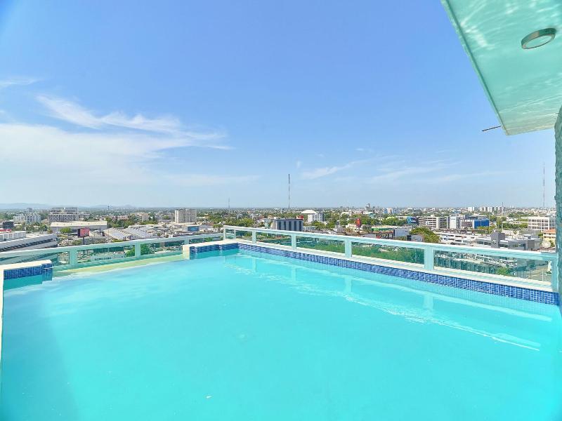 Central Suites Tower image