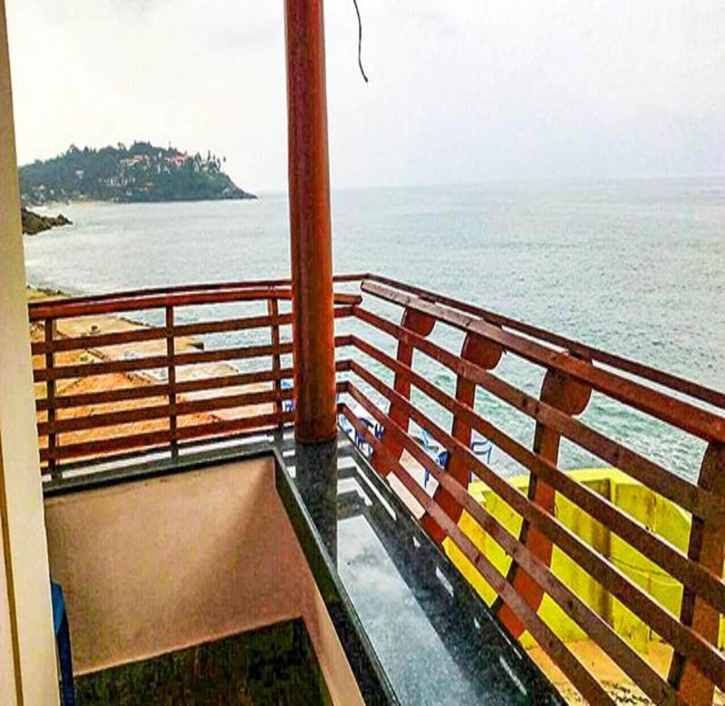 Fabhotel Wateredge Beach Resort image
