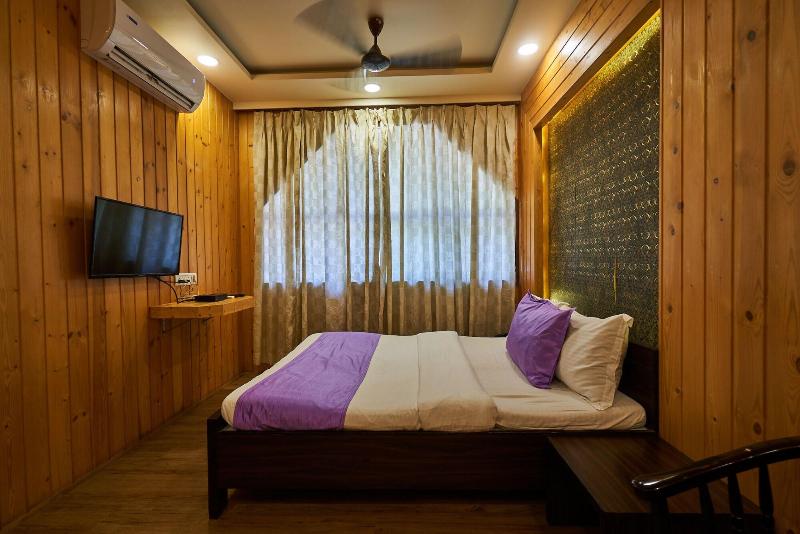 Monteria Resort image
