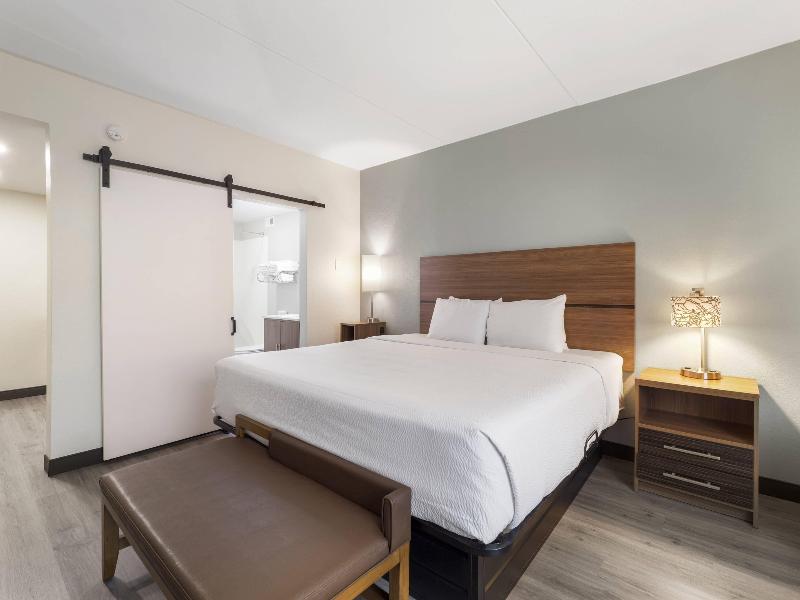 Mainstay Suites Chambersburg image