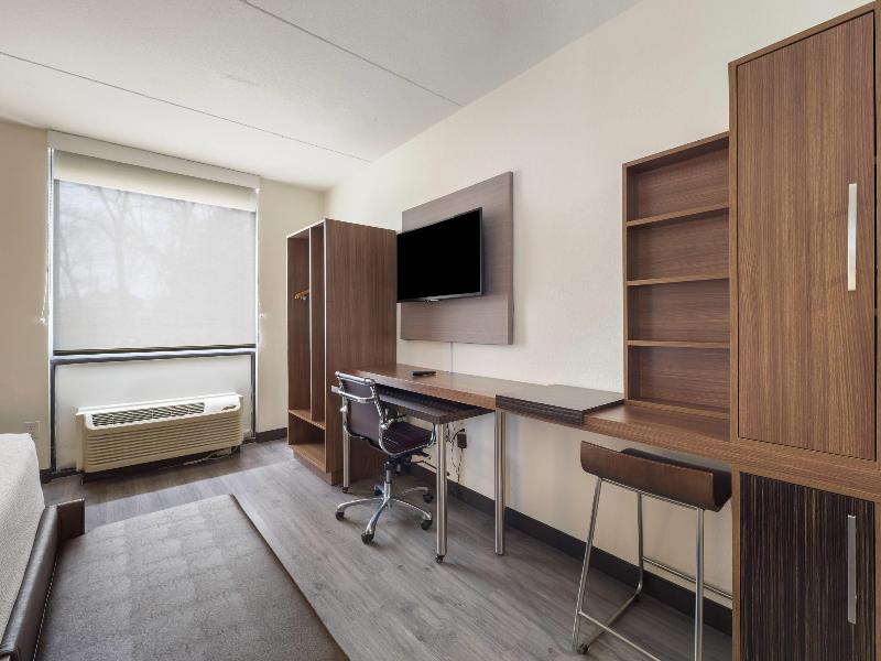 Mainstay Suites Chambersburg image