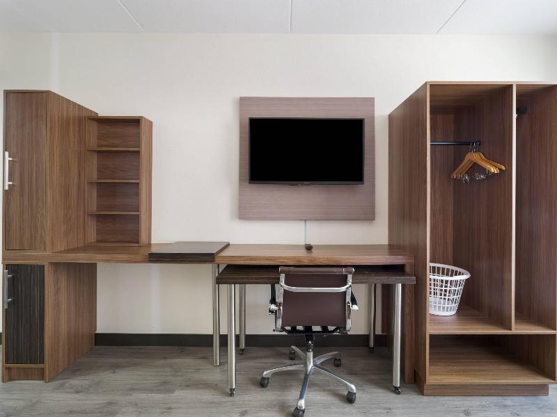 Mainstay Suites Chambersburg image