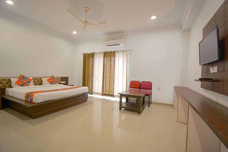 Fabhotel Yamunotri Retreat image