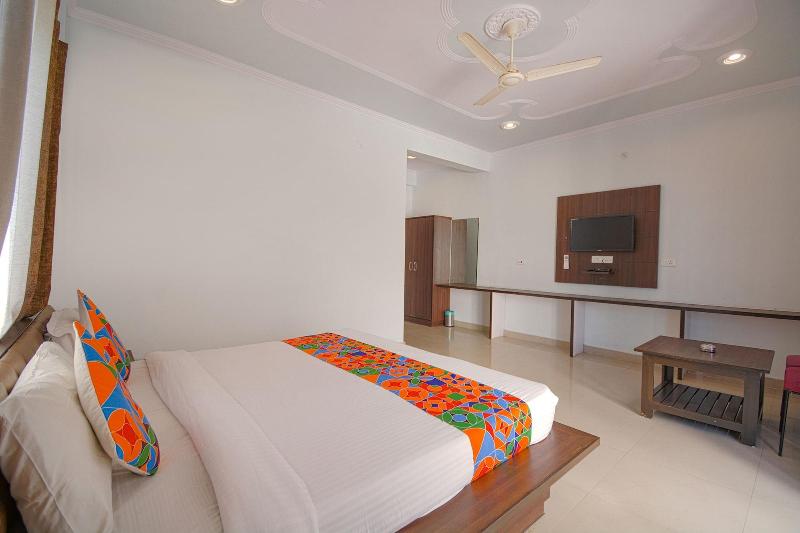 Fabhotel Yamunotri Retreat image