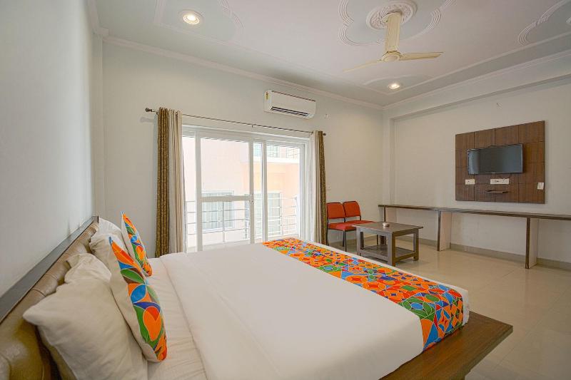 Fabhotel Yamunotri Retreat image