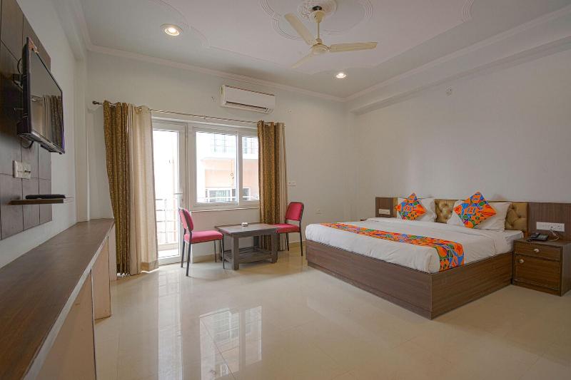 Fabhotel Yamunotri Retreat image