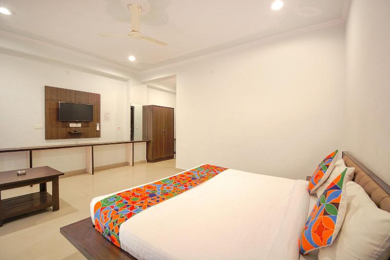 Fabhotel Yamunotri Retreat image