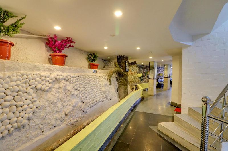Fabhotel F9 Mall Road image
