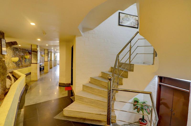 Fabhotel F9 Mall Road image