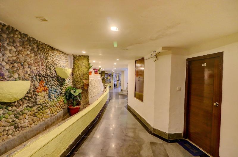 Fabhotel F9 Mall Road image