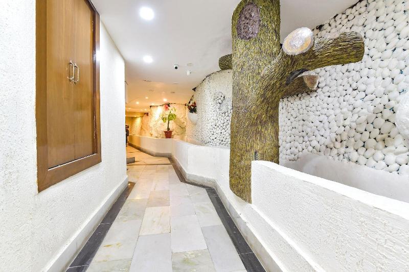 Fabhotel F9 Mall Road image