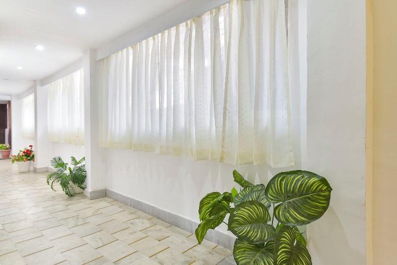 Fabhotel F9 Mall Road image