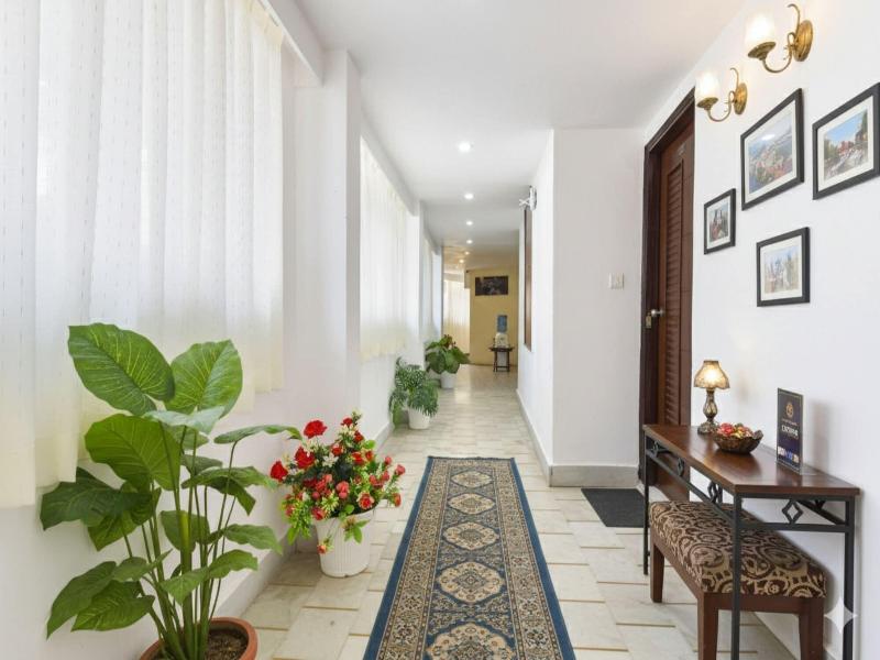 Fabhotel F9 Mall Road image
