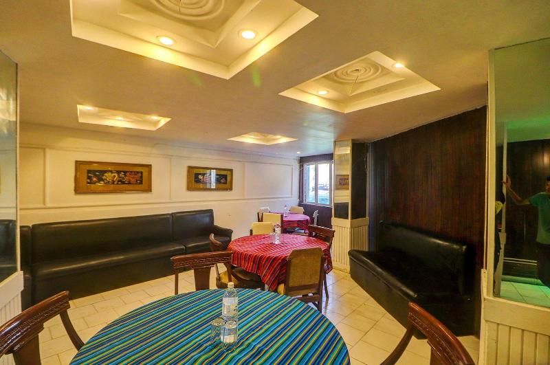 Fabhotel F9 Mall Road image