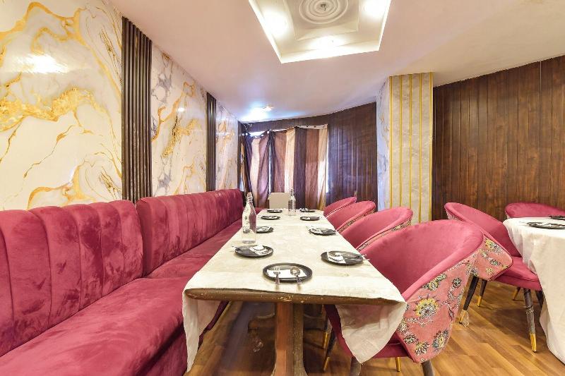 Fabhotel F9 Mall Road image